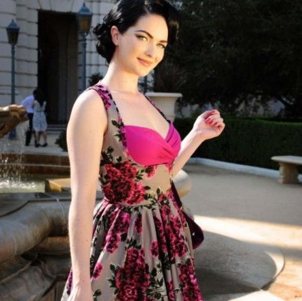 Pinup Couture Grace Dress XS (Floral Baton Rouge)